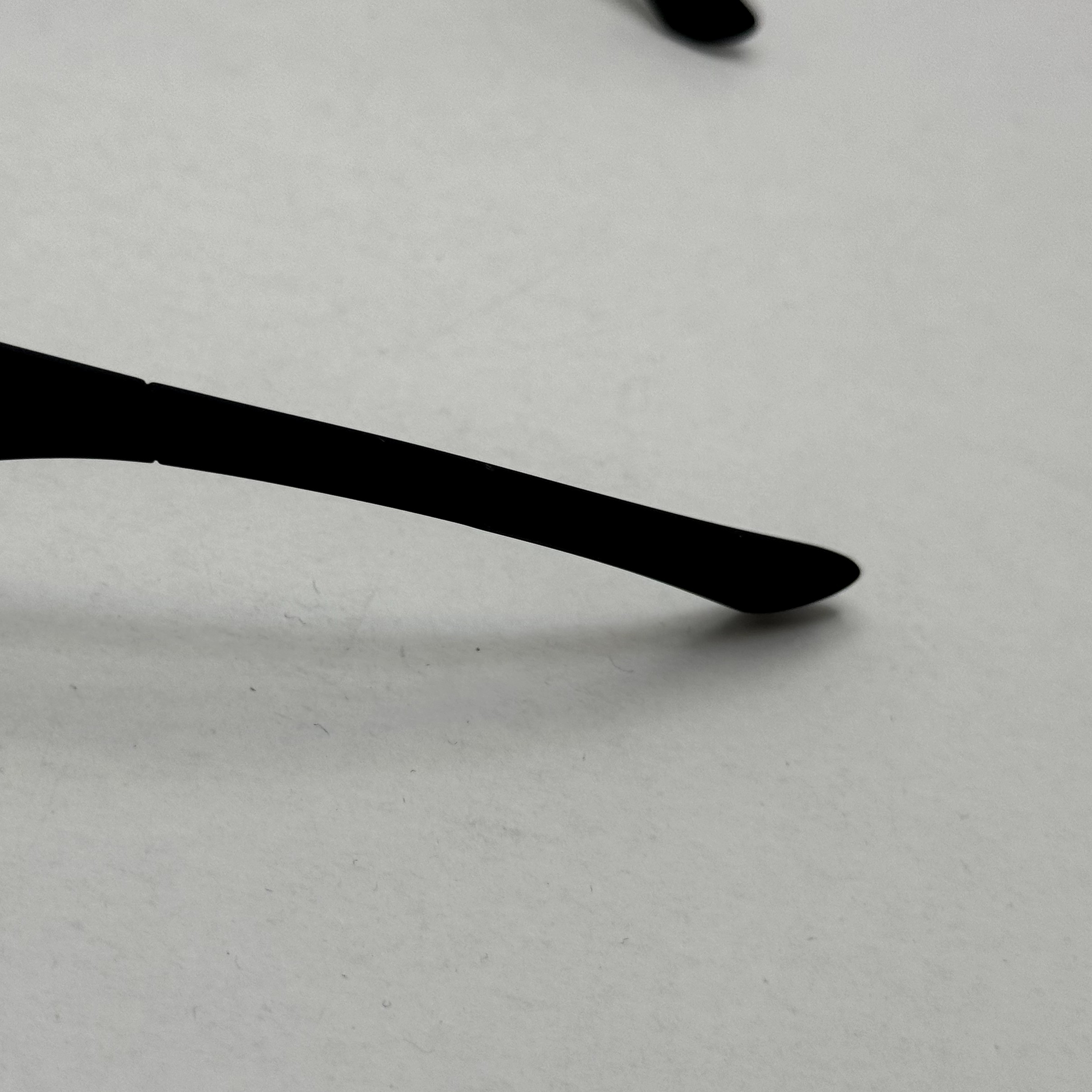 عینک اوکلی مستطیلی پلاریزه سبک OAKLEY آمریکایی مشکی کد WG83107