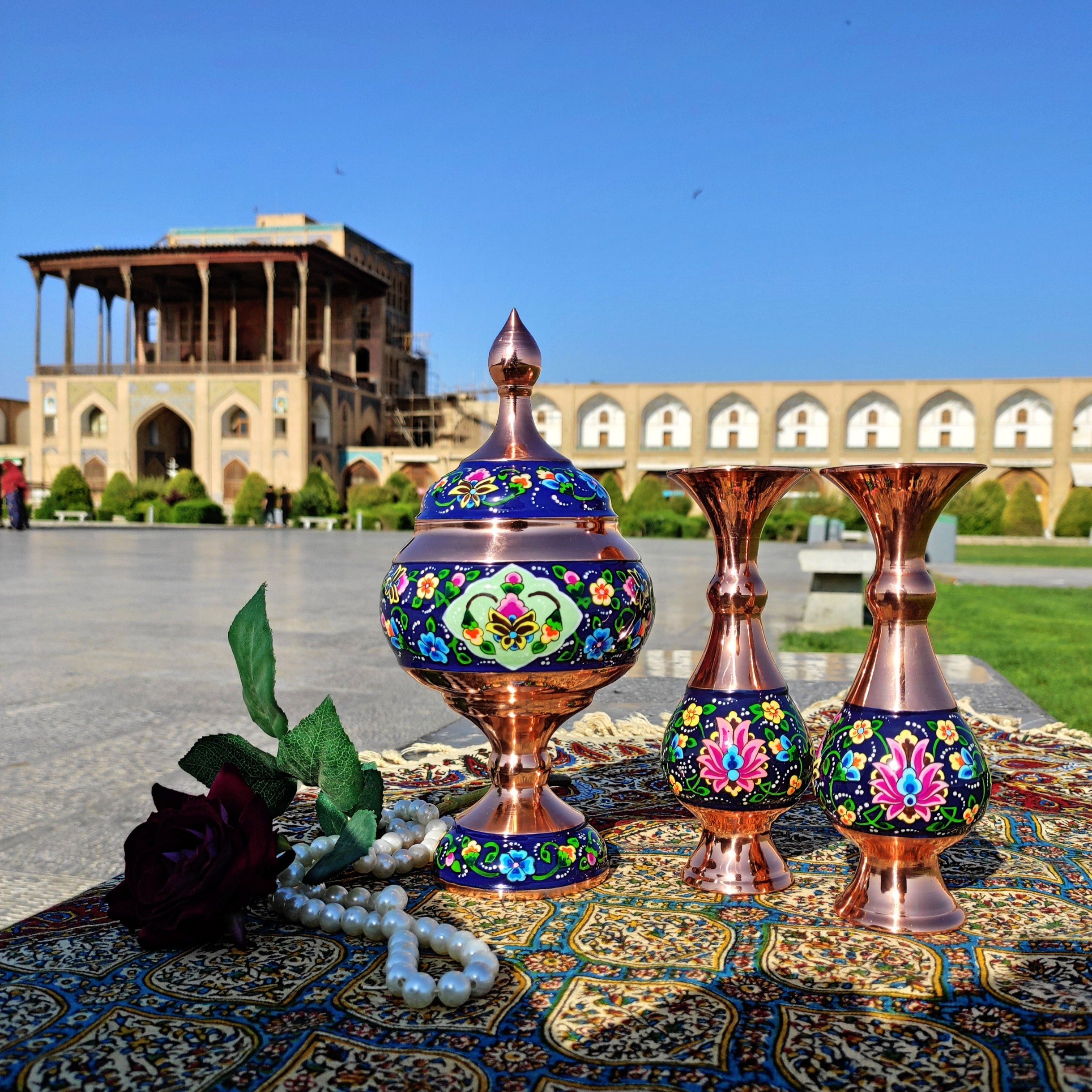شکلات خوری مسی پایه دار مس و پرداز ارتفاع 23 سانتی
