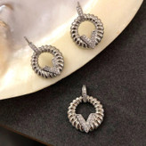 ست گردنبند و گوشواره جواهری زنانه طرح V وی حلقه ای نگین دار رنگ کاملا ثابت کد zsm (پس کرایه)