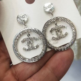 گوشواره طرح برند شنل Chanel تنوع طرح رنگ کاملا ثابت کد bn (پس کرایه)