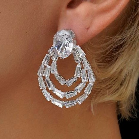 گوشواره جواهری مدل جفت حلقه ای در تنوع طرح رنگ کاملا ثابت کد bn (پس کرایه)