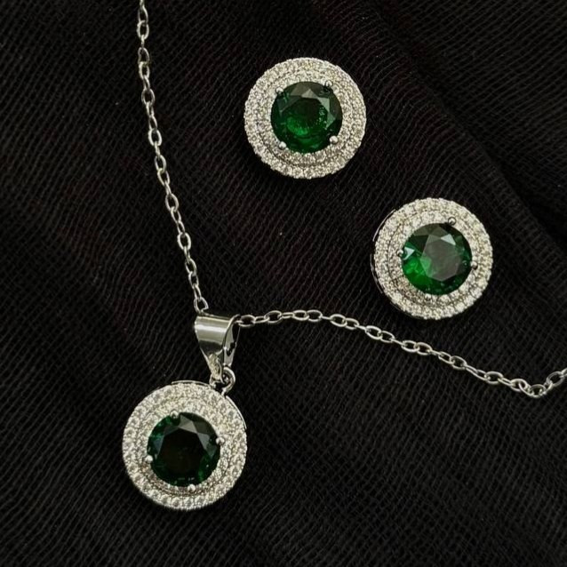 نیم ست گردنبند و گوشواره طرح جواهری زنانه طرح نگین بیضی تنوع طرح رنگ ثابت کد sm