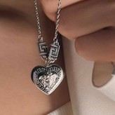 گردنبند و آویز پلاک استیل طرح قلبی ورساچ VERSACE تنوع طرح رنگ ثابت