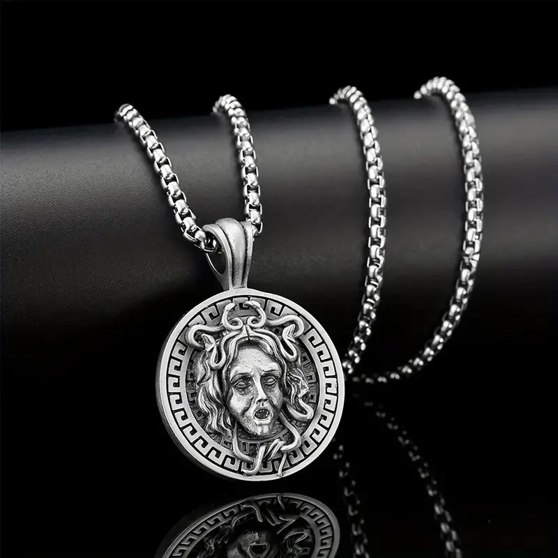 گردنبند و پلاک آویز استیل مدوسا medusa طرح ورساچ رنگ ثابت کد ar