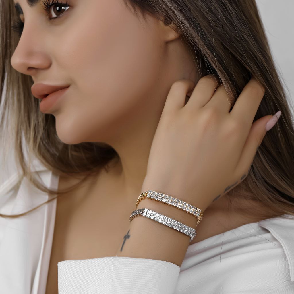 دستبند زنانه فول نگین جواهری بدون ریزش نگین رنگ ثابت طلایی و نقره ای کد2 MP