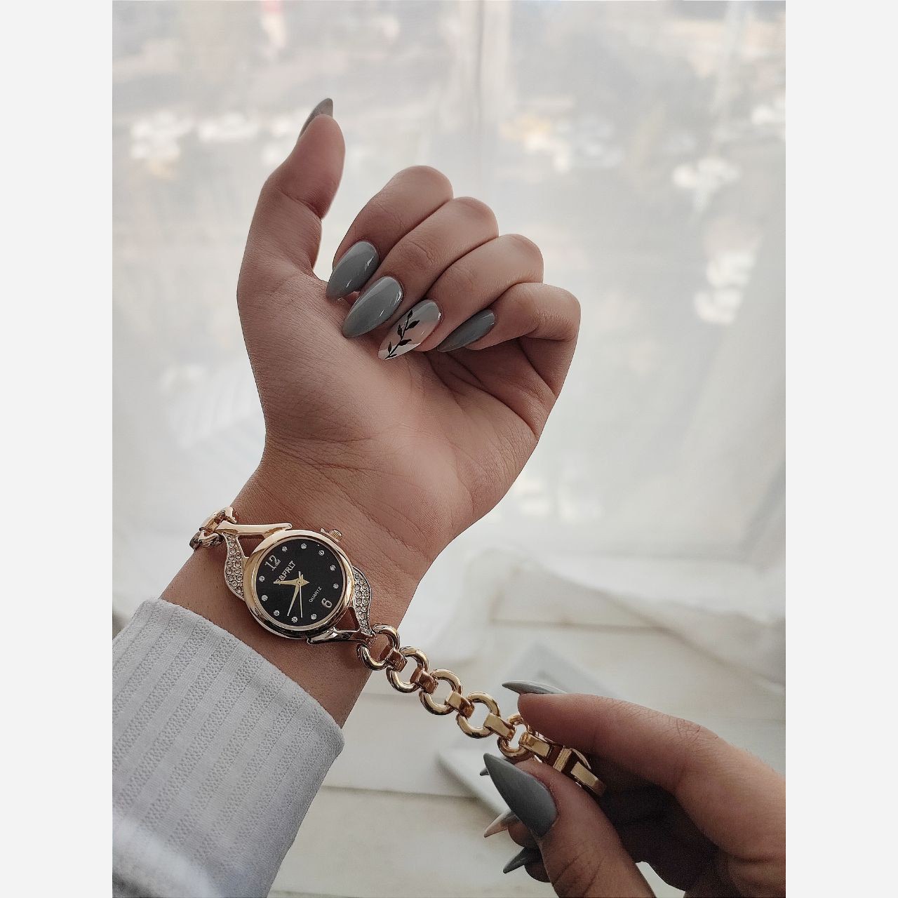 ساعت مچی زنانه و دخترانه کد 4جدبد