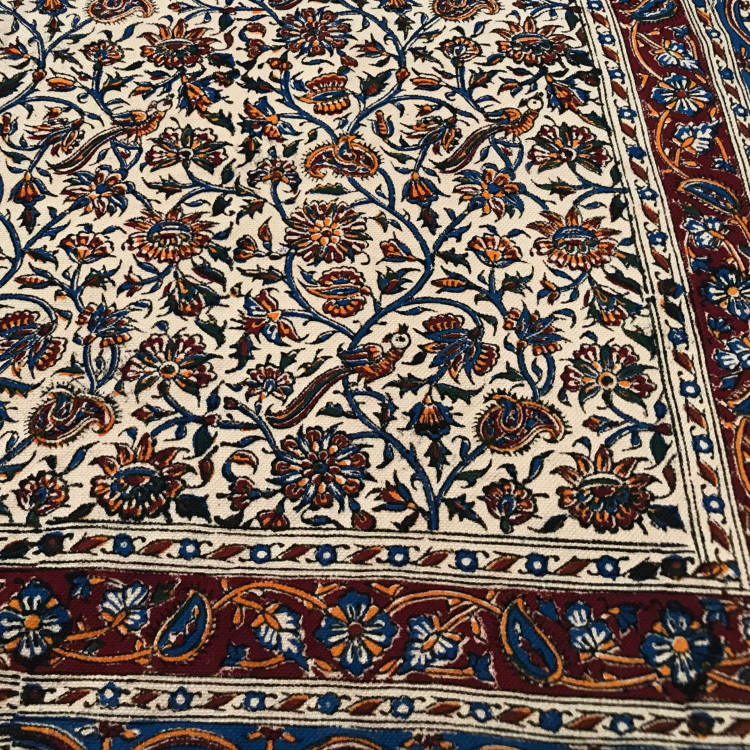 رومیزی قلمکار طرح گل و مرغ
