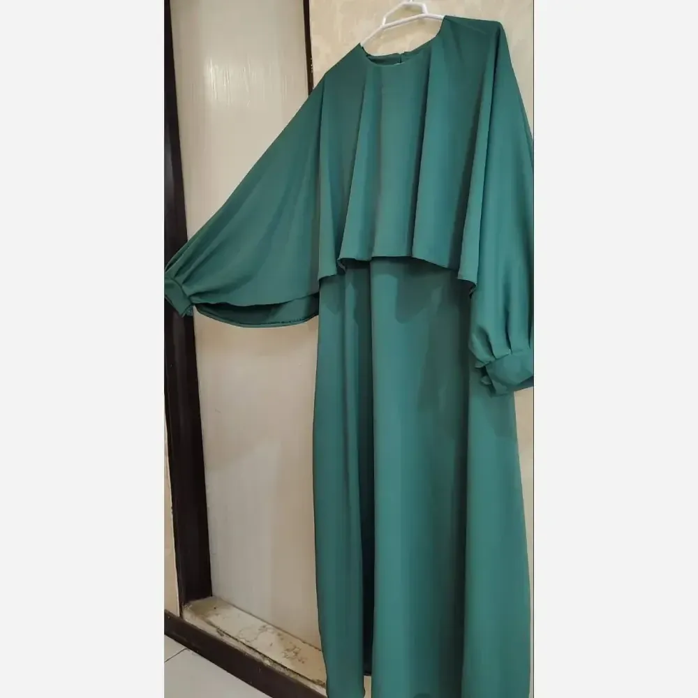 عبا طرح مانیا جنس الیزا درجه یک قد 140 سایز فری 38 تا 52