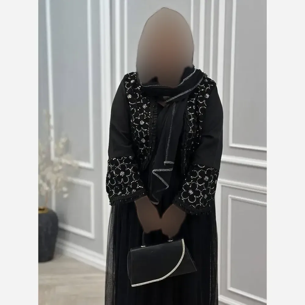 ست سه تیکه زنانه مدل شهرزاد جنس مازراتی و تور مشکی سایز فری 36 تا 46