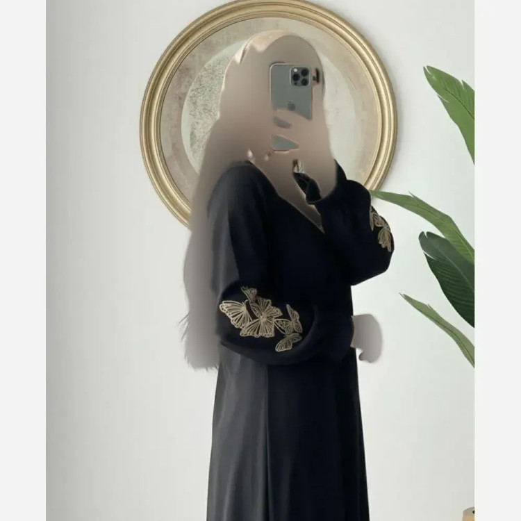عبا زنانه مدل رند چیندار پارچه الیزه مشکی گلدوزی شده