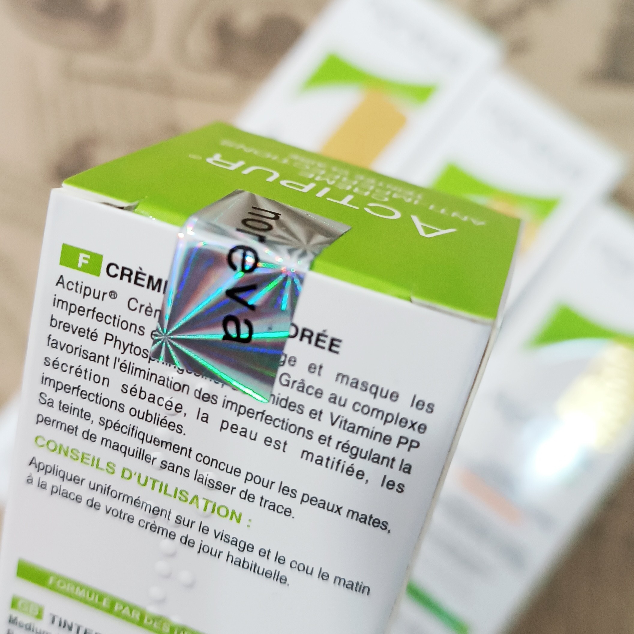 کرم پودر اکتی پور نوروا اصل بژ متوسط actipur noreva کرمپودر اکتیپور حاوی ضدآفتاب Actipur آکتی پور کرم آرایشی سبک ضدآب