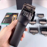 ماشین اصلاح وی جی ار مدل vgr v 137 بسیار پر قدرت و با کیفیت