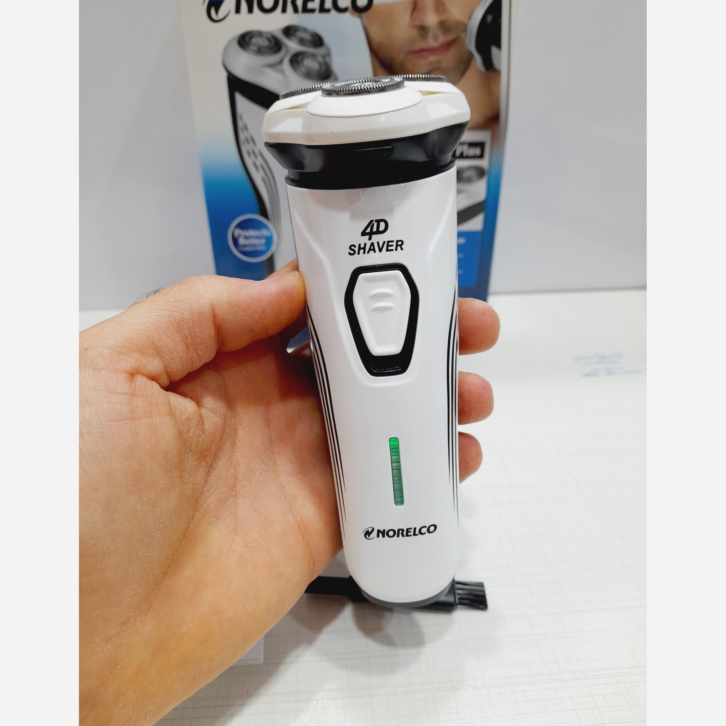 ریش تراش سه تیغ فیلیپس RQ-8380