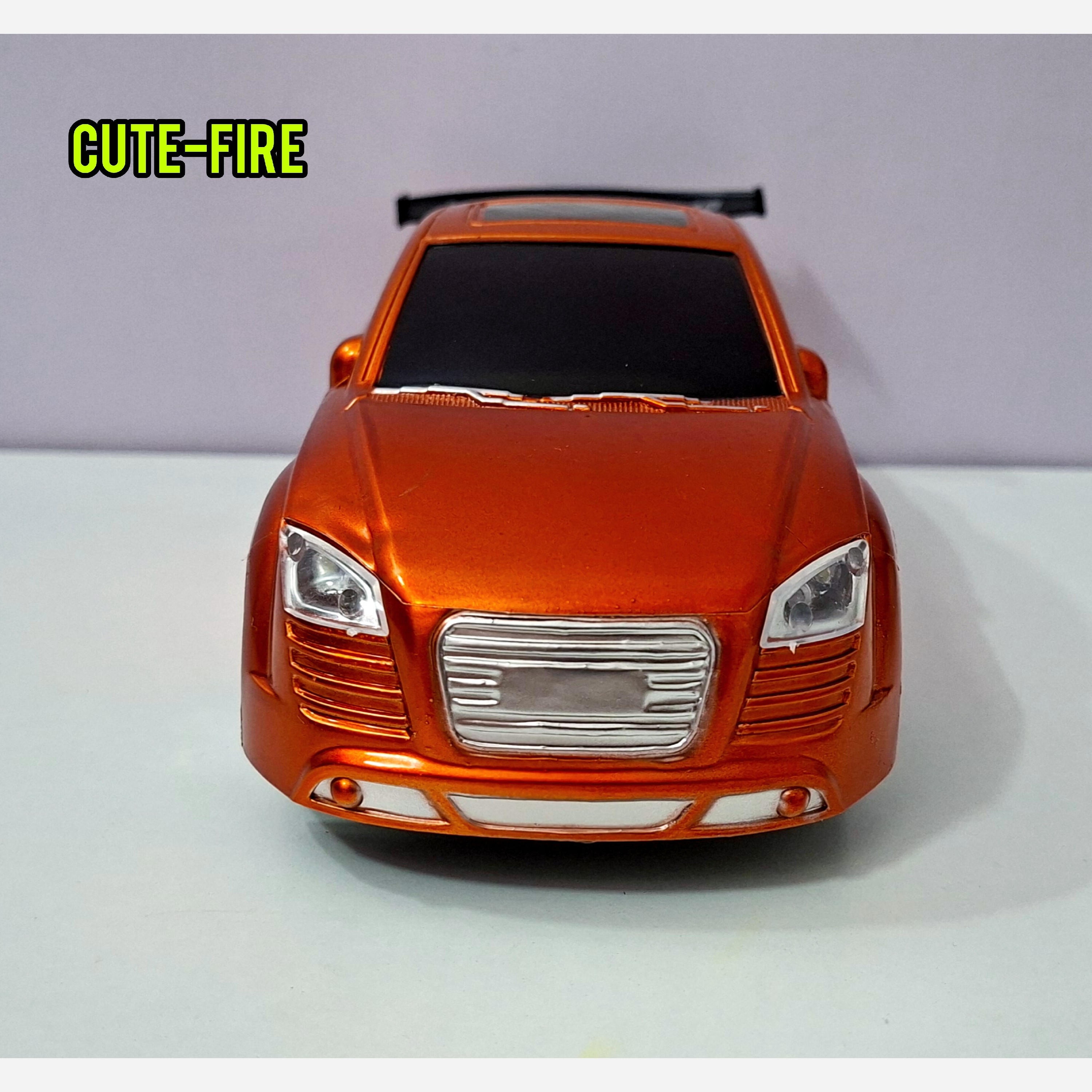 ماشین کنترلی شارژی چراغدار 4 کانال وارداتی با کیفیت