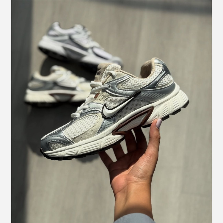 کفش زنانه نایک v5 موکا (کیفیت بالا)