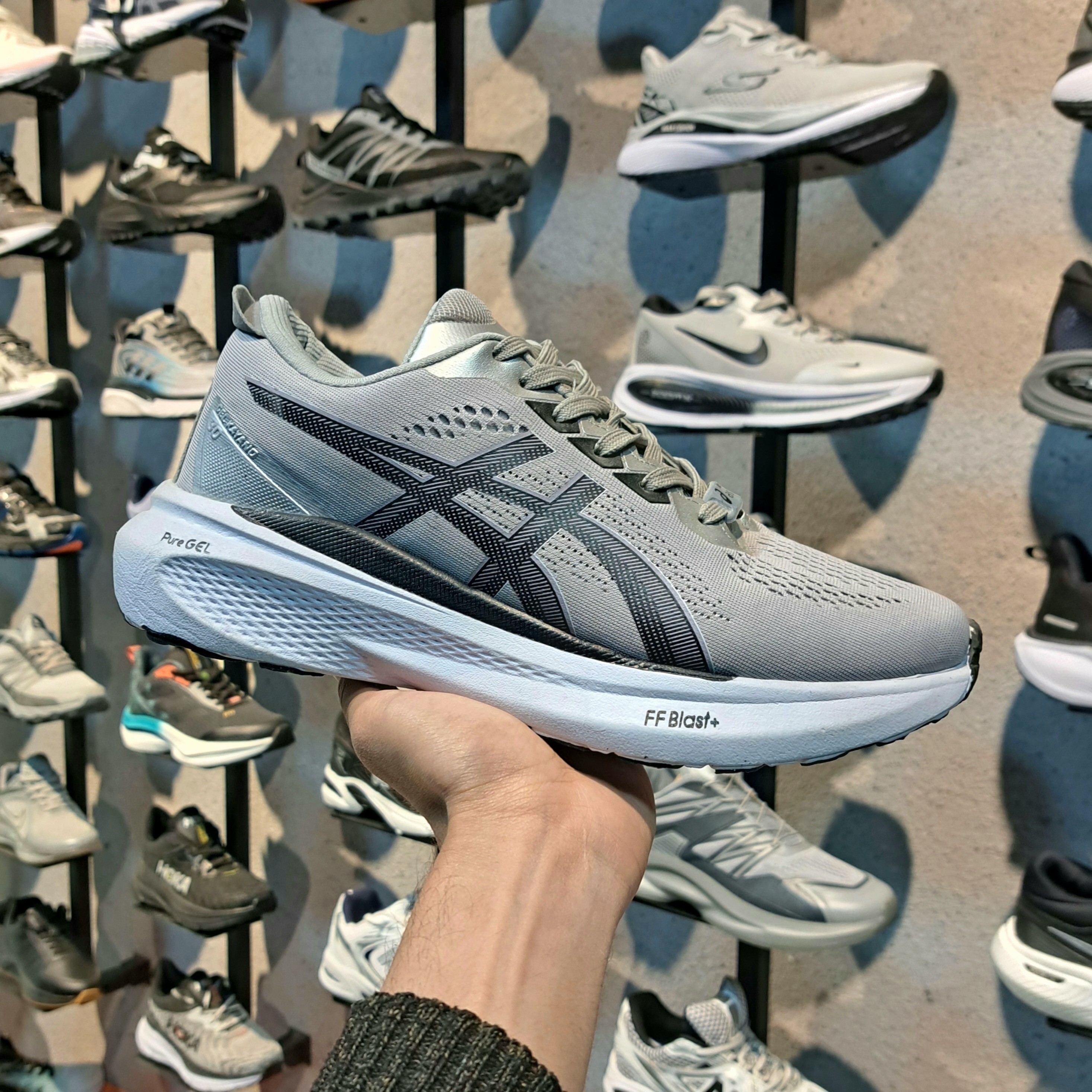 کفش پیاده روی مردانه اسیکس کایانو