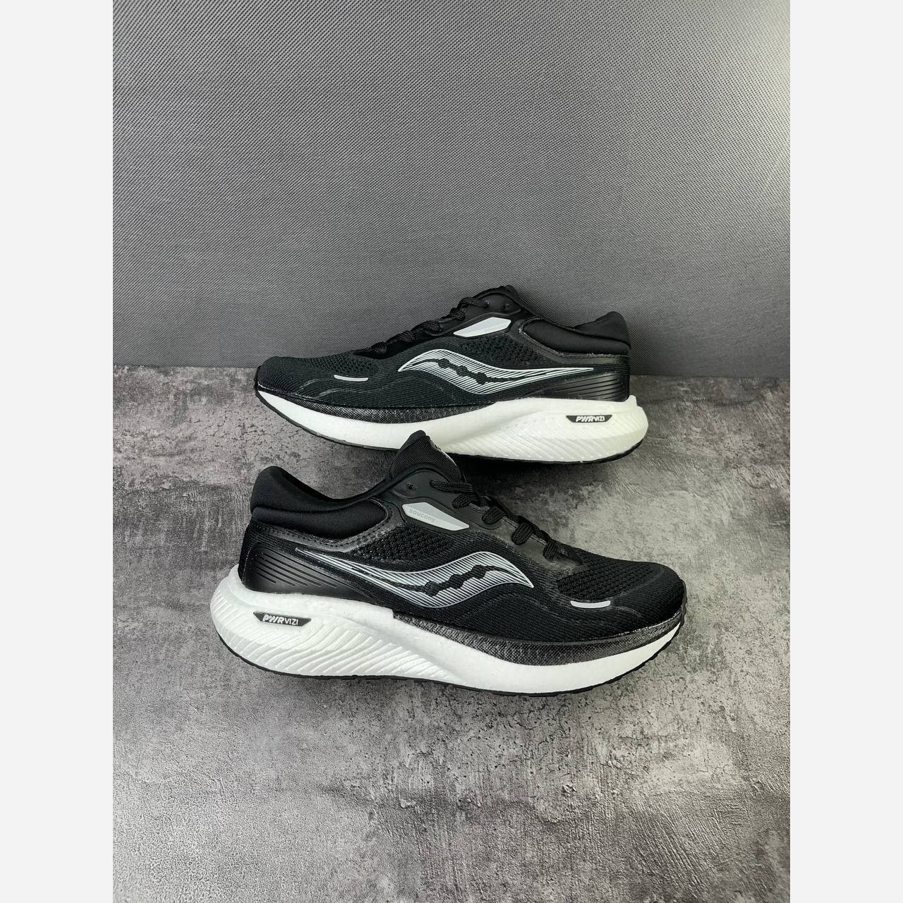 کتونی پیاده روی مردانه Saucony (کیفیت بالا)