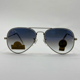 عینک ریبن خلبانی شیشه سنگ آبی هایلایت فریم نقره ای به همراه پک کامل ریبن Rayban RB 3025 (ارسال رایگان)