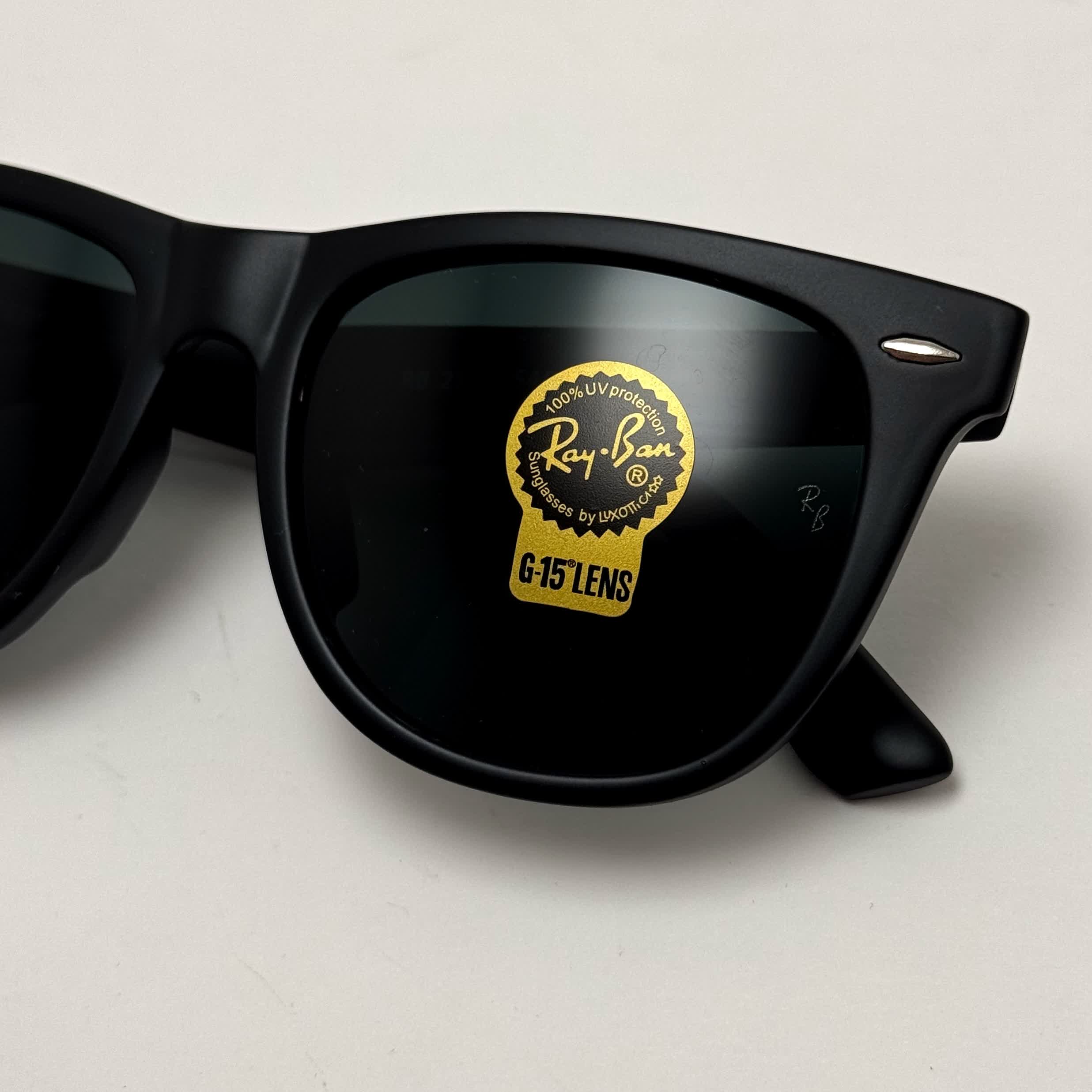 عینک آفتابی ریبن ویفرر شیشه سنگ مشکی که همراه پک کامل ریبن Rayban WAYFARER RB 2140 سایز 54 (ارسال رایگان)